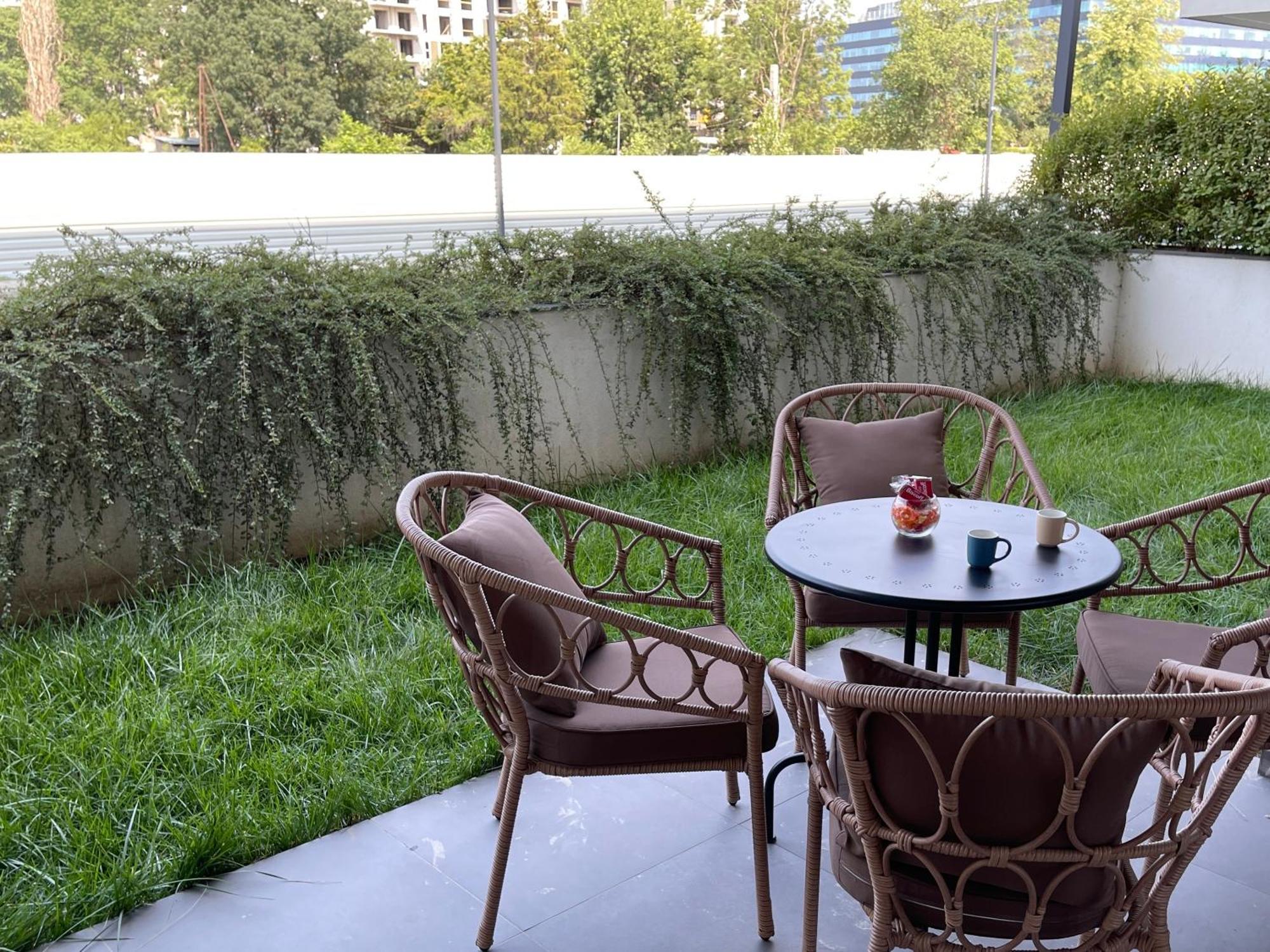 Apartment In Zona Business
